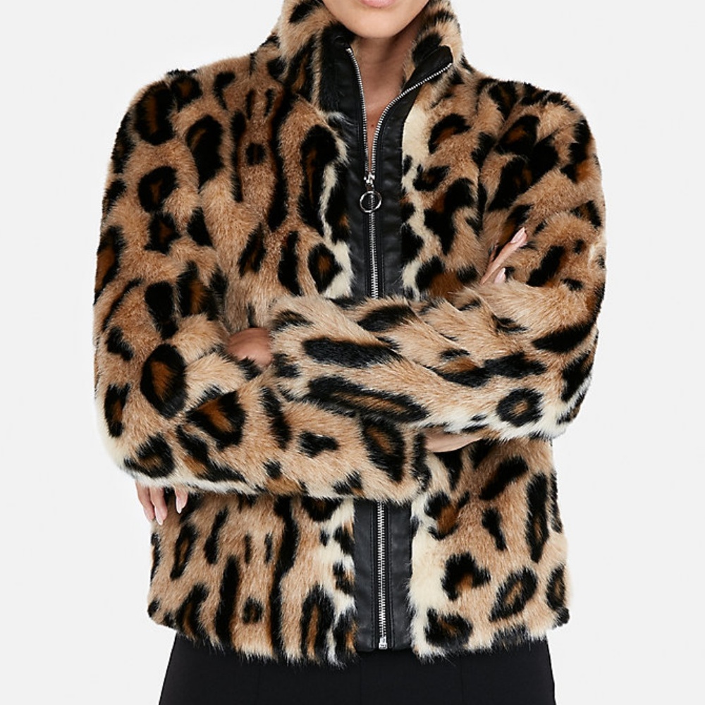 EUC Express Soft Faux Fur Leopard Zip Front Jacket